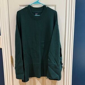 GAP Men's Deep Green Crewneck Sweater